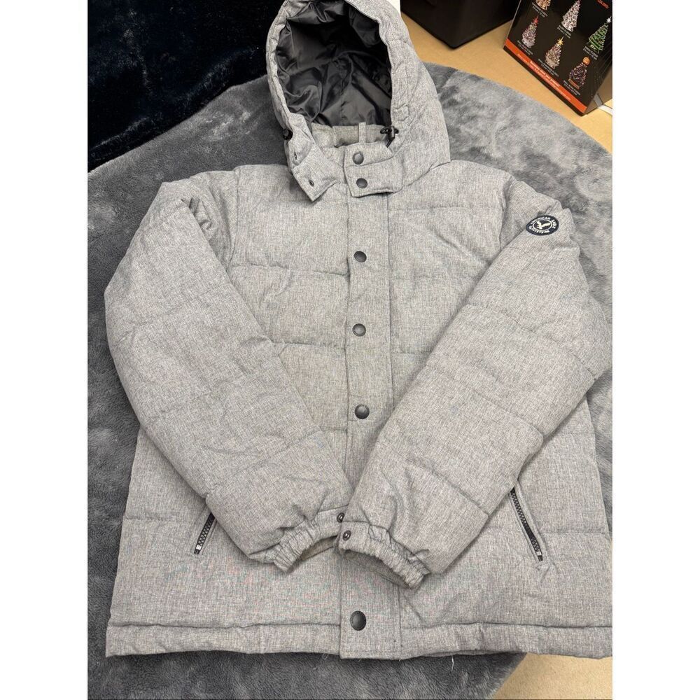 American Eagle Grey streetwear puffer jacket with hood in Women’s Medium. #puffe